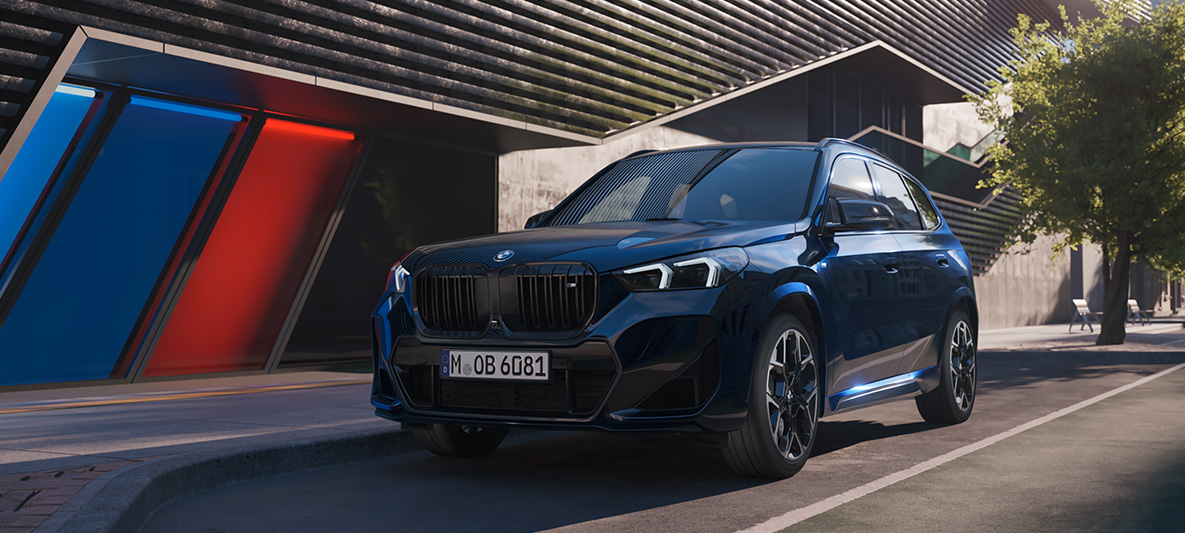 BMW Individual kovinska Tanzanite Blue BMW Individual kovinska Tanzanite Blue