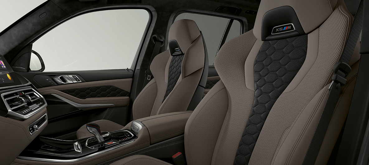 M večfunkcijski sedeži BMW X5 M M večfunkcijski sedeži z logotipom X5 M BMW X5 M F95, notranjost