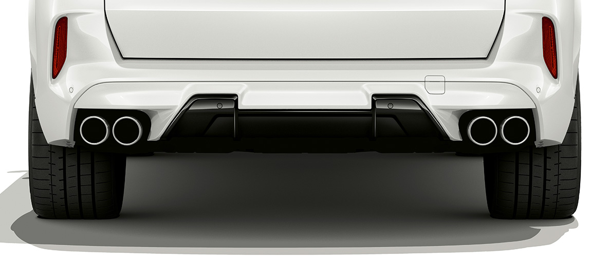 BMW X5 M, F95, podaljšan zadnji odbijač BMW X5 M, barva Mineral White, F95, 2020, SUV, podaljšan zadnji odbijač, pogled od zadaj