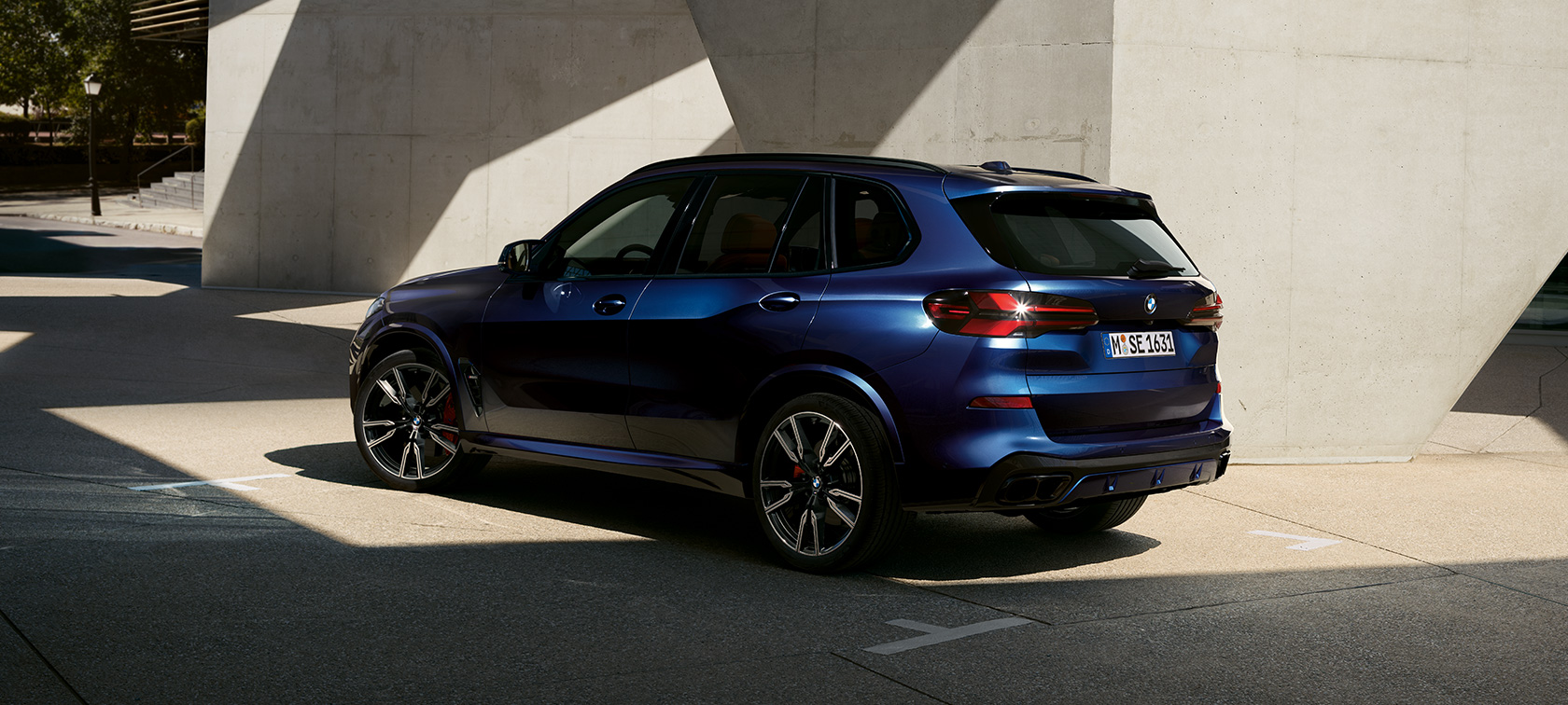 BMW X5 M60i xDrive (G05), poudarki izdelka BMW X5 M60i xDrive (G05), 2023, poudarki izdelka