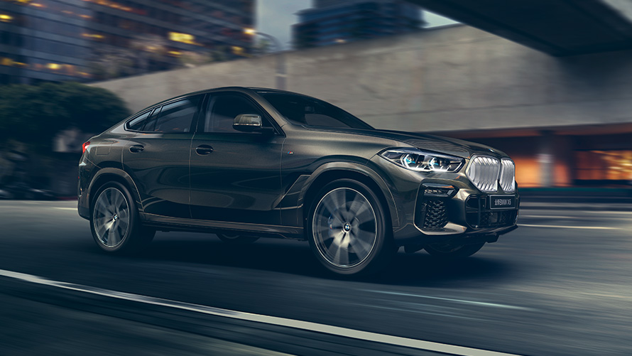 BMW X6, G06, tretja generacija, tričetrtinski stranski pogled med mirovanjem BMW serije X, BMW X6, G06, tretja generacija, tričetrtinski stranski pogled med mirovanjem