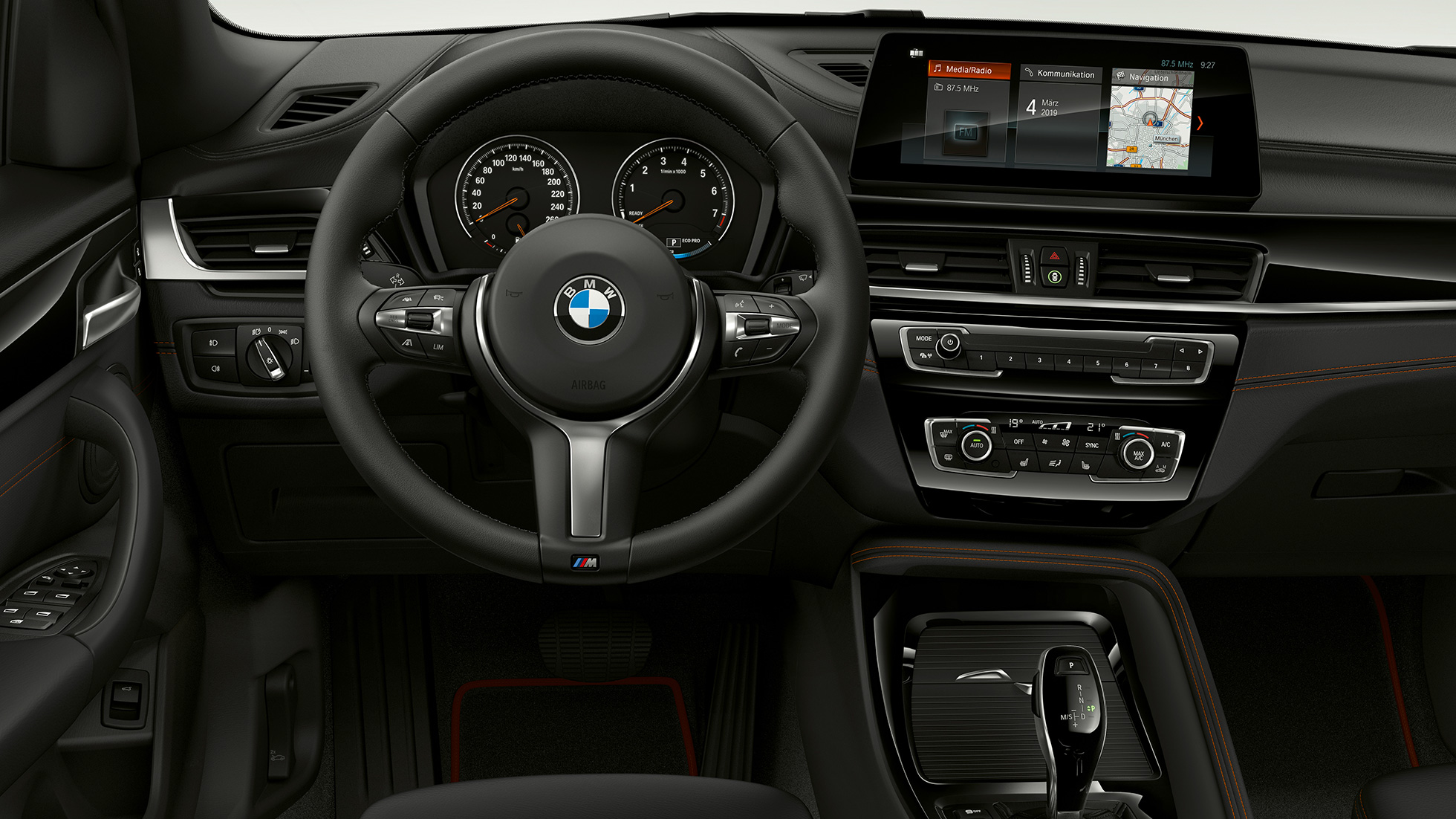 BMW X1, model Sport Line, notranjost BMW X1, model Sport Line, notranjost s poudarkom na kokpitu