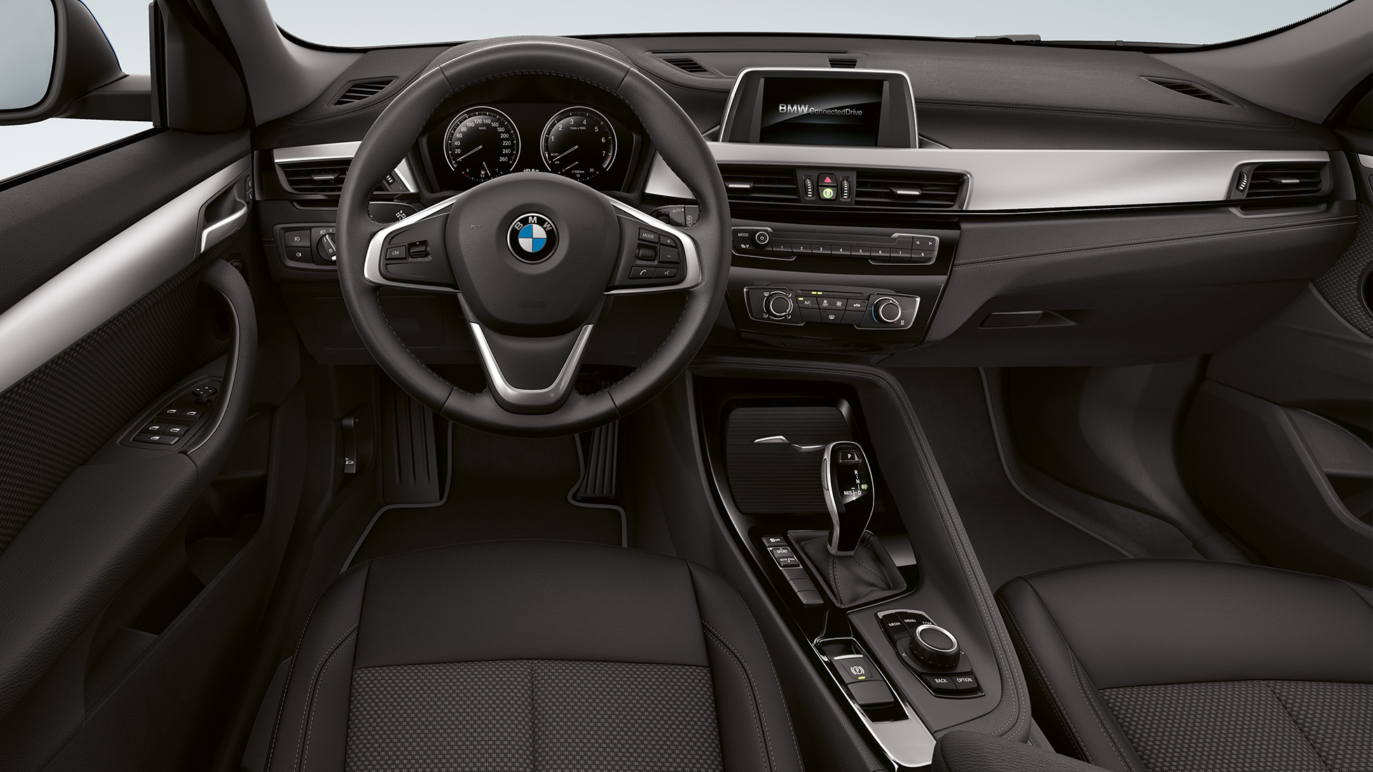 Kokpit v BMW X2 sDrive20i kot modelu Advantage BMW X2 sDrive20i, model Advantage, 2018 F39, notranjost, kokpit