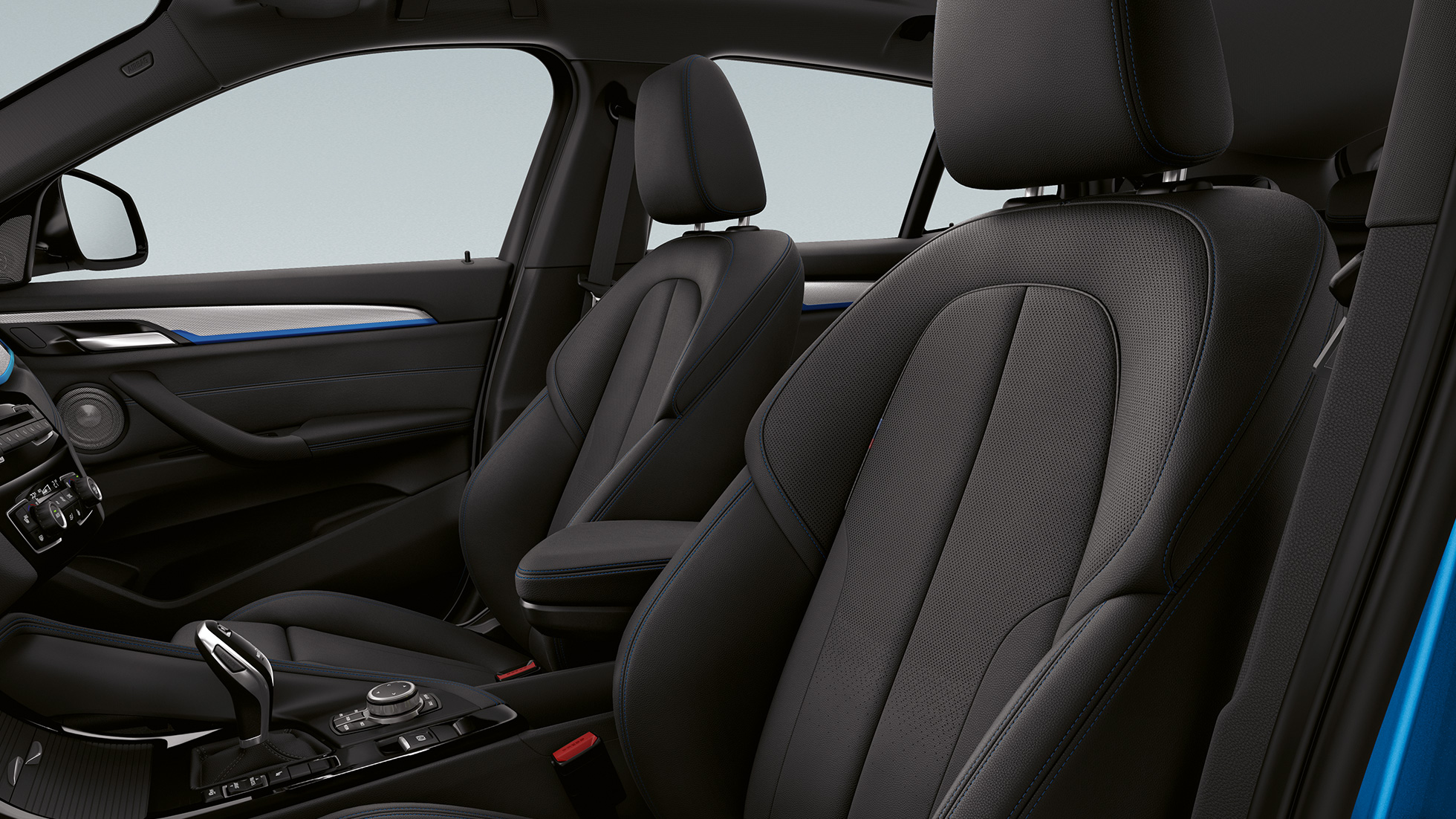 Usnjeno oblazinjenje v BMW X2 sDrive20i kot modelu M Sport BMW X2 sDrive20i, model M Sport, 2018 F39, usnjeno oblazinjenje, notranjost