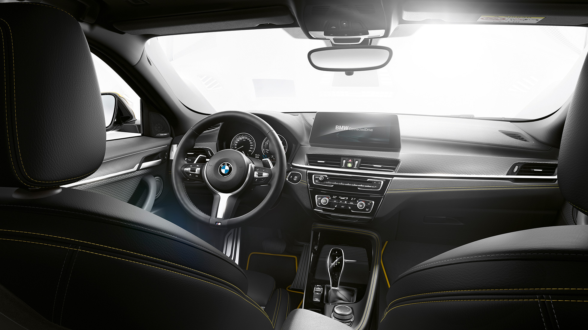 Usnjen volan v BMW X2 F39 Usnjen volan v BMW X2 2018 F39, oblikovanje notranjosti
