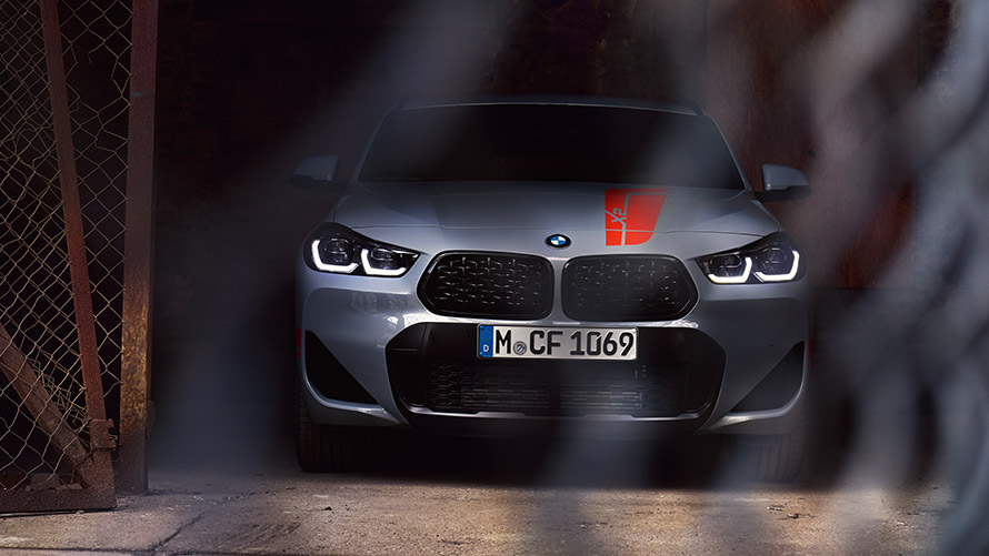 BMW X2, F39, barva Brooklyn Grey, pogled od spredaj BMW X2, F39, barva Brooklyn Grey, pogled od spredaj
