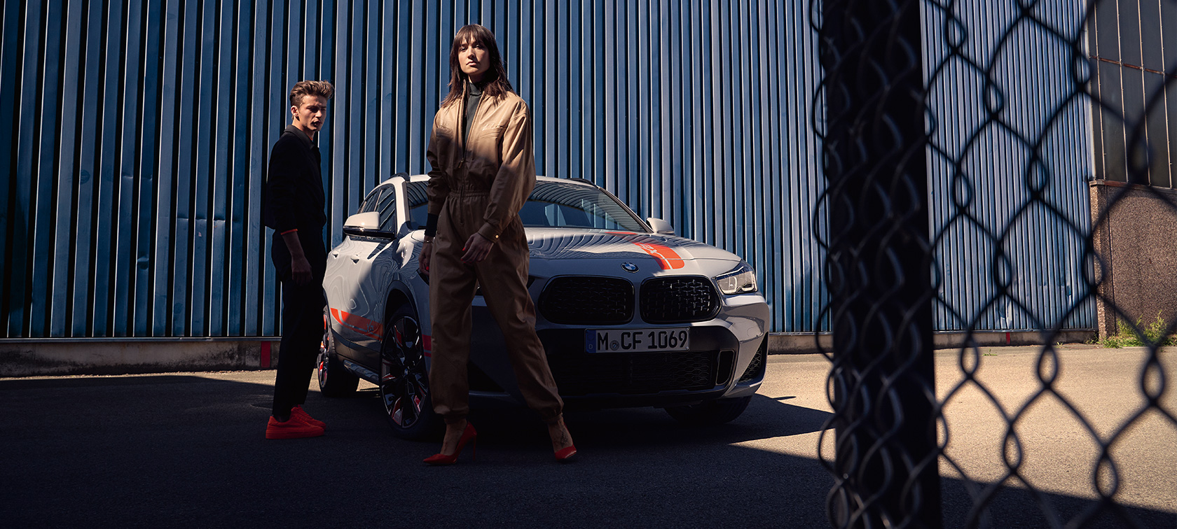 BMW X2, F39, tričetrtinski pogled od spredaj BMW X2, F39, 2020, barva Brooklyn Grey, tričetrtinski pogled od spredaj