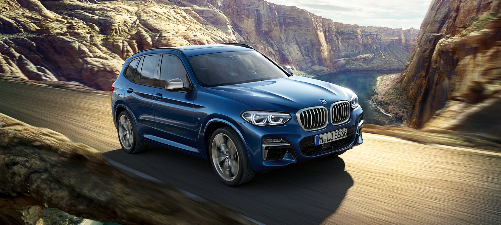 BMW X3 M40i, posnetek vožnje pred kanjonom BMW X3 M40i, posnetek vožnje pred kanjonom