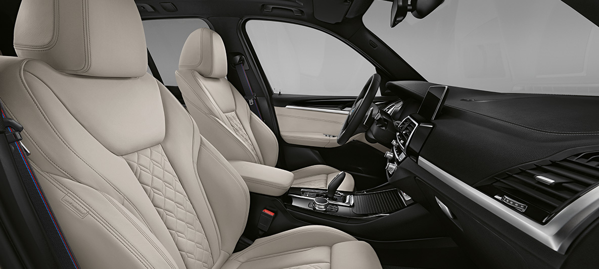 BMW X3, večji delež BMW Individual drobnozrnatega usnja Merino v barvi Ivory White BMW X3, večji delež BMW Individual drobnozrnatega usnja Merino v barvi Ivory White