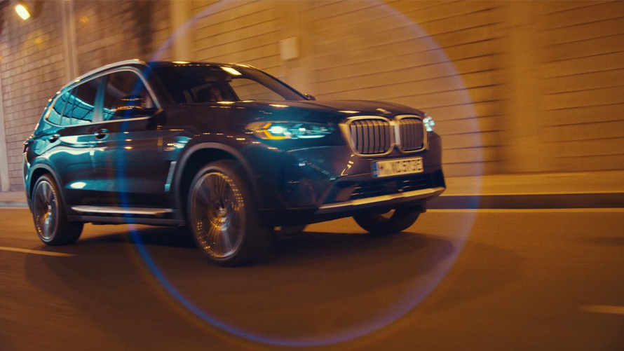 BMW X3, G01, vozna dinamika, barva Sophisto Grey, 2021 BMW X3, G01, vozna dinamika, tričetrtinski pogled od spredaj, barva Sophisto Grey, 2021