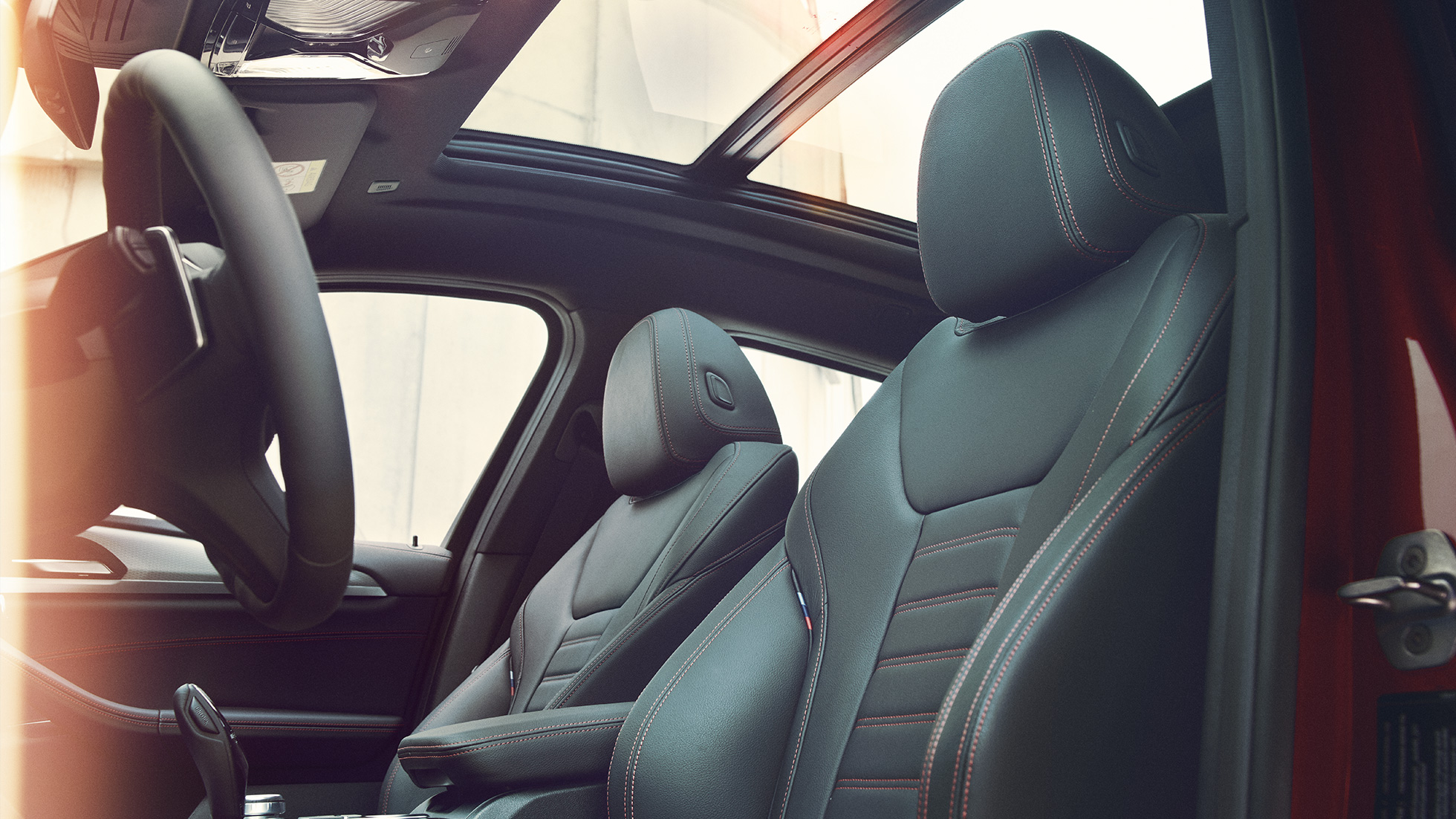 Športni sedeži v BMW X4 Športni sedeži v BMW X4 G02 2018, notranjost