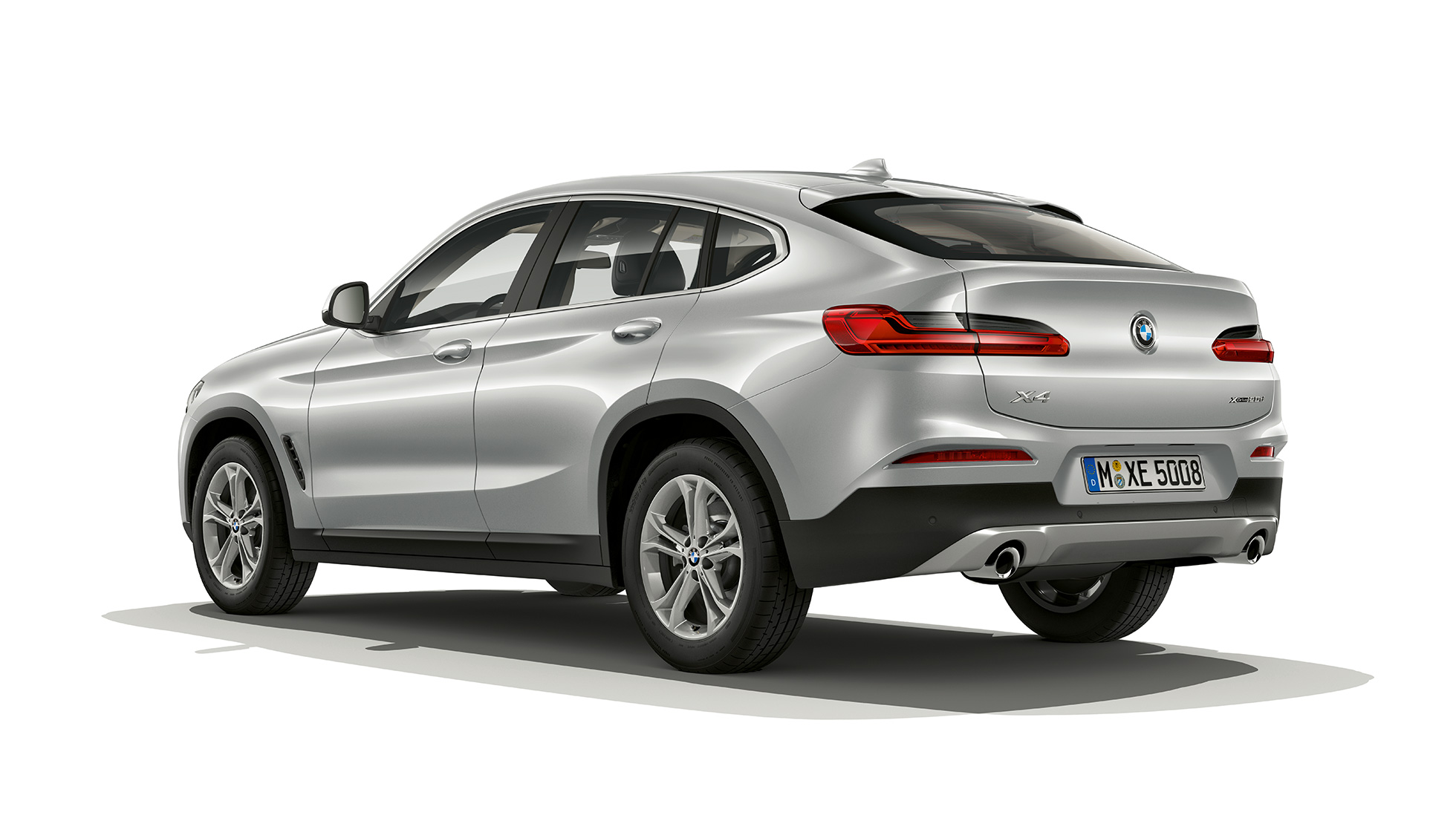 Tričetrtinski pogled od zadaj BMW X4, model Advantage BMW X4 xDrive20d, model Advantage G02 2018, Glacier Silver, tričetrtinski pogled od zadaj