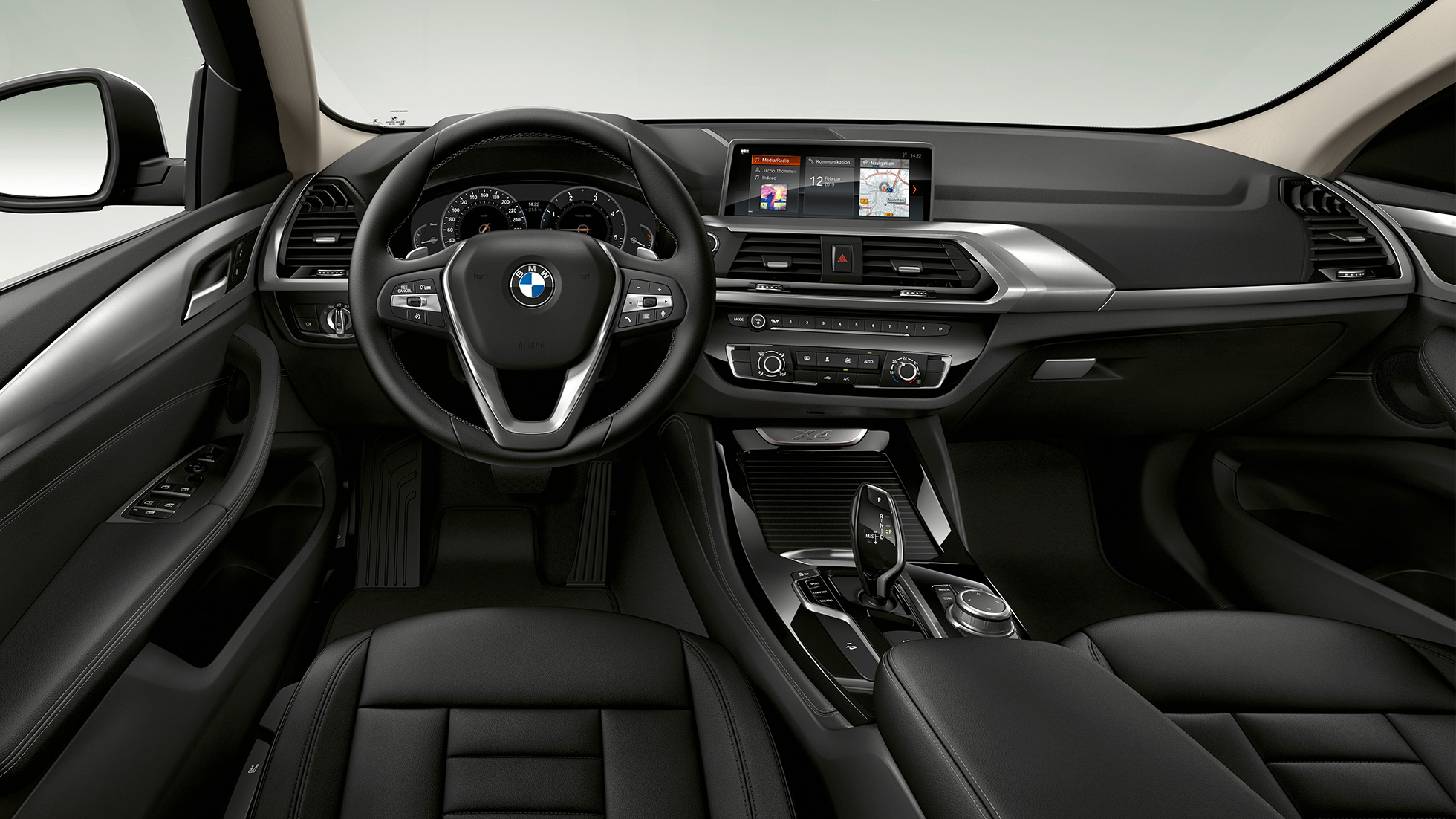 Kokpit BMW X4, model Advantage Kokpit BMW X4 xDrive20d, model Advantage G02 2018, notranjost