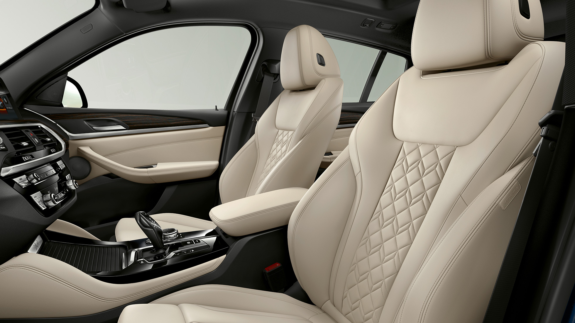 Oblazinjenje BMW X4, model xLine Oblazinjenje BMW X4 xDrive20d, model xLine G02 2018, notranjost