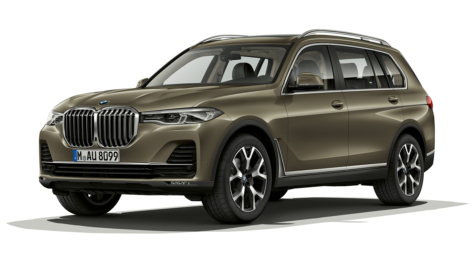BMW X7 Studijski posnetek BMW X7 v tričetrtinskem pogledu od spredaj v barvi Vermont Bronze