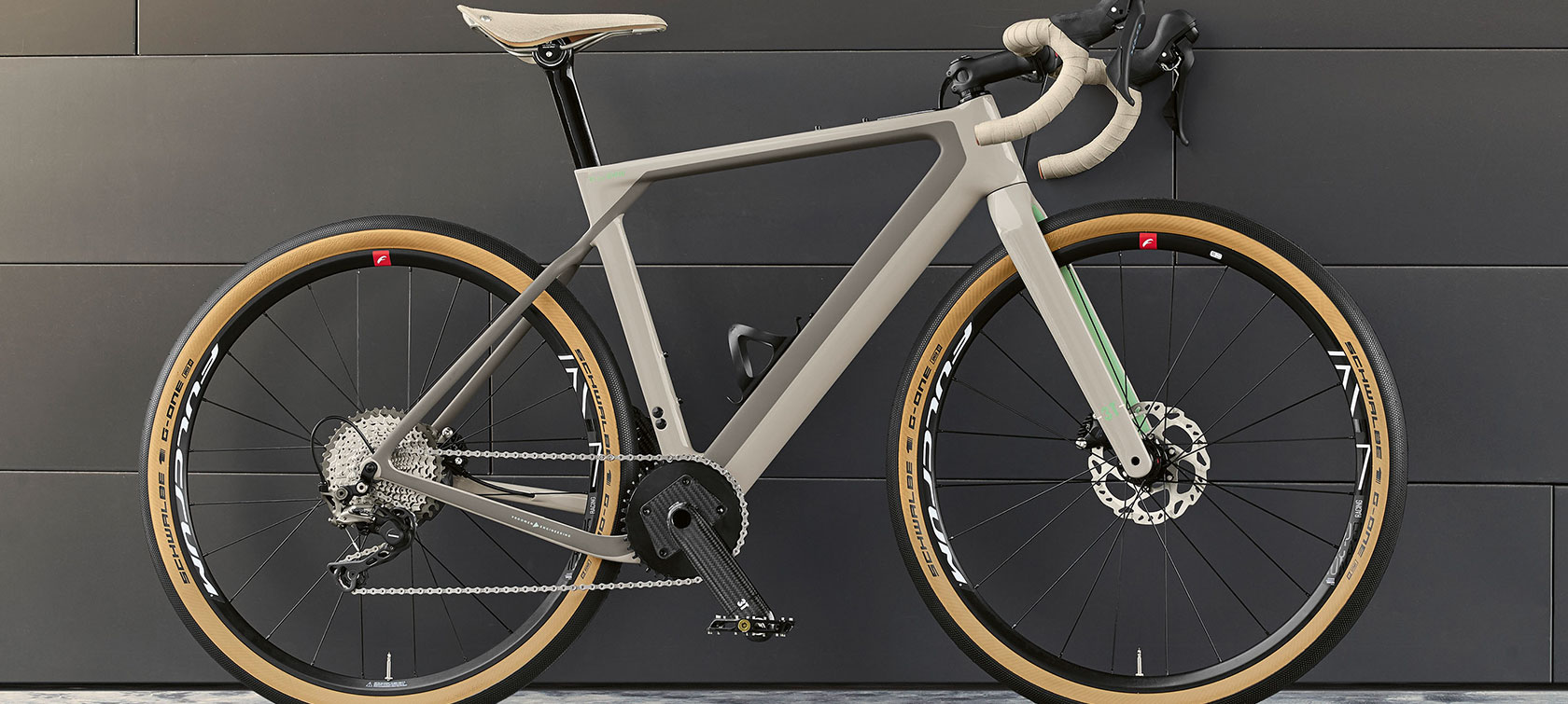 3T za BMW Gravel Bike. Slika prikazuje 3T za BMW Gravel Bike.