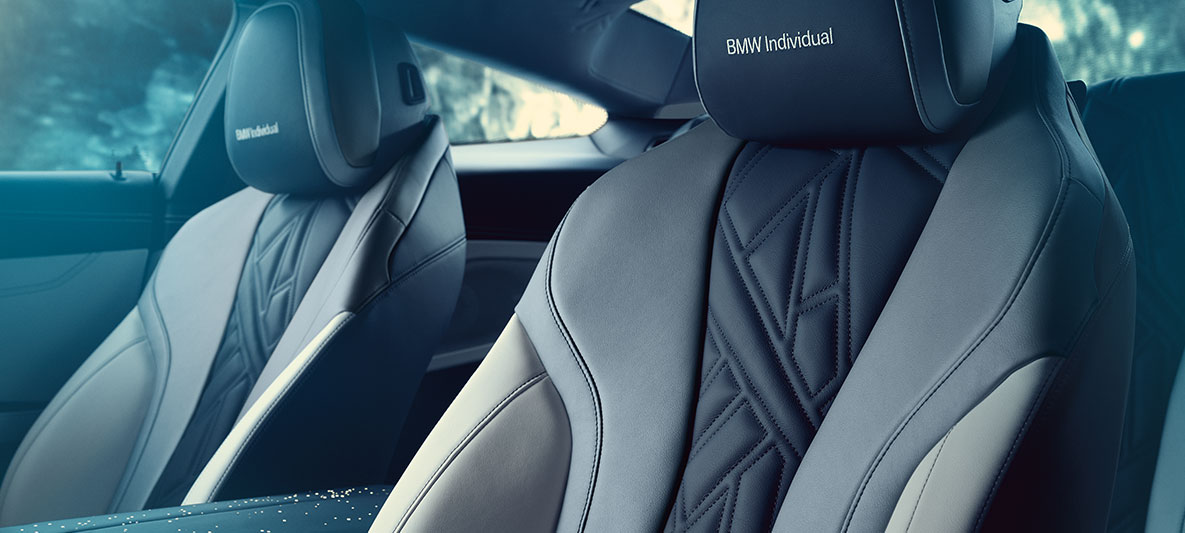 BMW Individual M850i NIGHT SKY, športni sedeži BMW Individual Športni sedeži BMW Individual v BMW Individual M850i NIGHT SKY od blizu