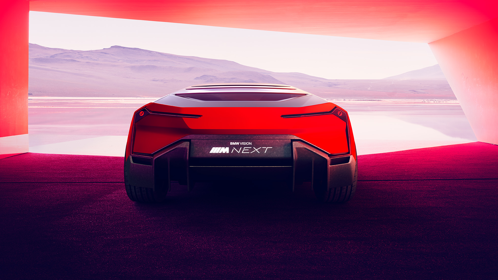 BMW Vision M NEXT, pogled od zadaj BMW Vision M NEXT, pogled od zadaj, BMW M1