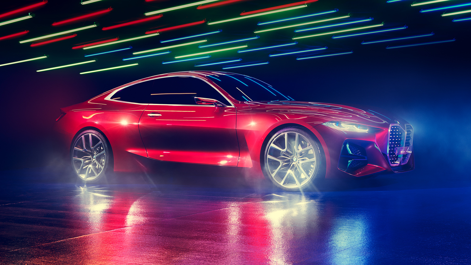 Čustveni oblikovni jezik BMW Concept 4 Čustveni oblikovni jezik BMW Concept 4, Forbidden Red, oblika zunanjosti, stranski pogled