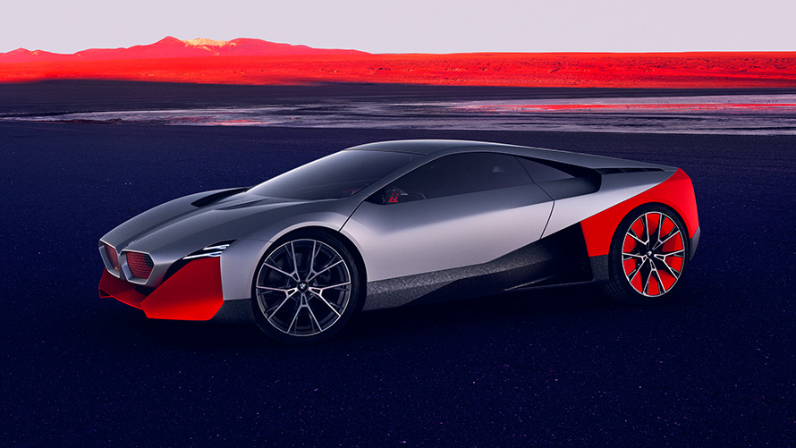 BMW Vision M NEXT pred gozdom BMW Vision M NEXT pred gozdom, tričetrtinski pogled od spredaj