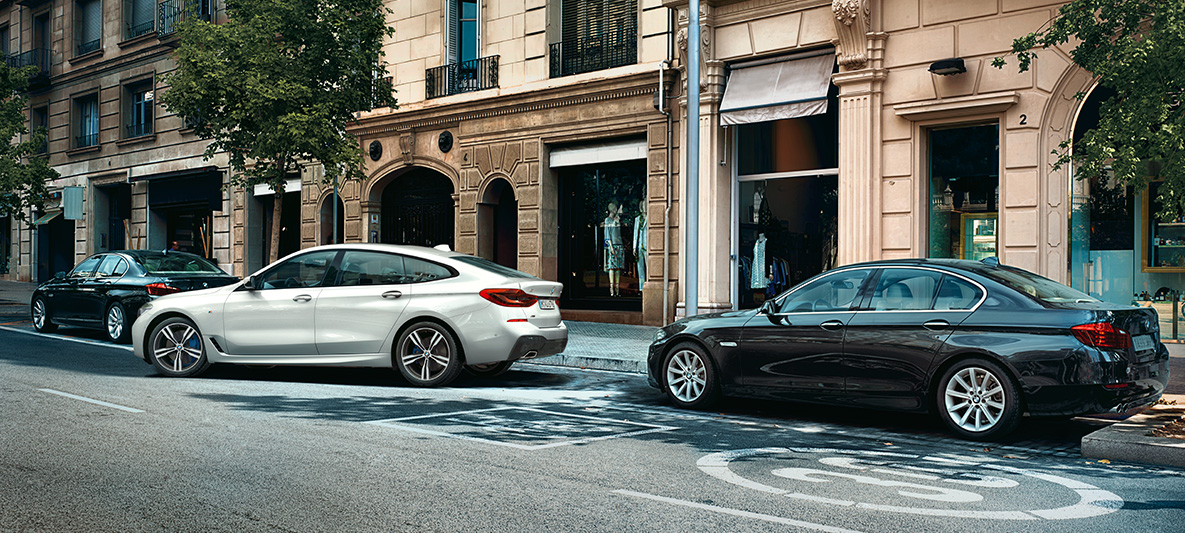 BMW Maps Connected Parking BMW Maps, Connected Parking, BMW serije 6 Gran Turismo bele barve