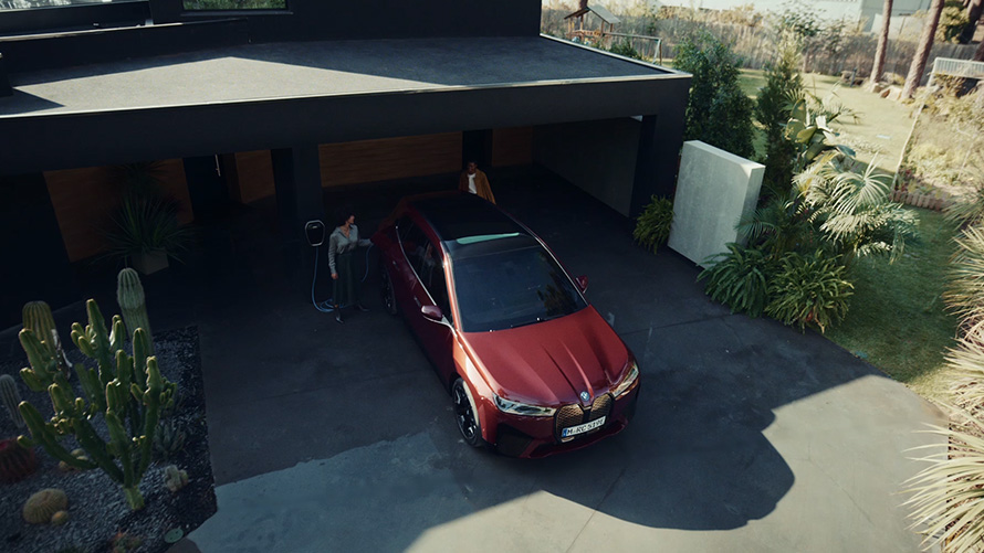 BMW iX, i20, električni SUV, osebna kartica eSIM, 5G, videoposnetek BMW iX, i20, električni SUV, osebna kartica eSIM, 5G, videoposnetek