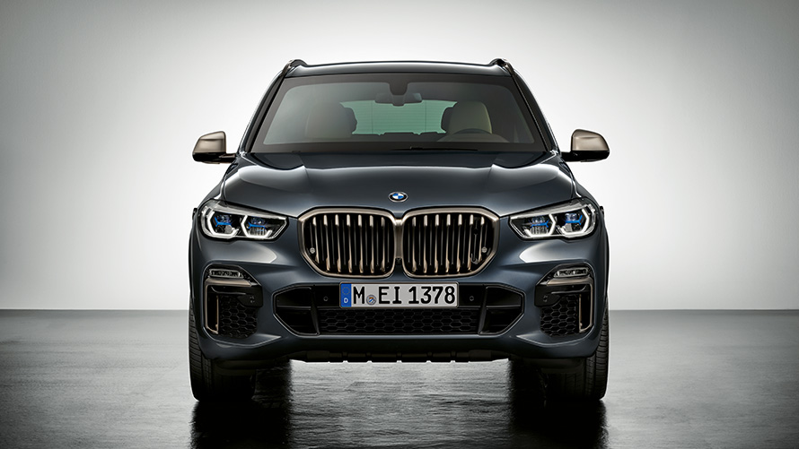 Zaščitna vozila BMW, diskretnost in anonimnost varnostnih ukrepov, pogled od spredaj Zaščitna vozila BMW, diskretnost in anonimnost varnostnih ukrepov, pogled od spredaj