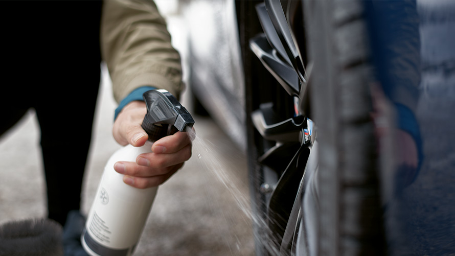 Čistilo za platišča BMW Dodatna oprema BMW za jesen in zimo, čistilo za platišča BMW