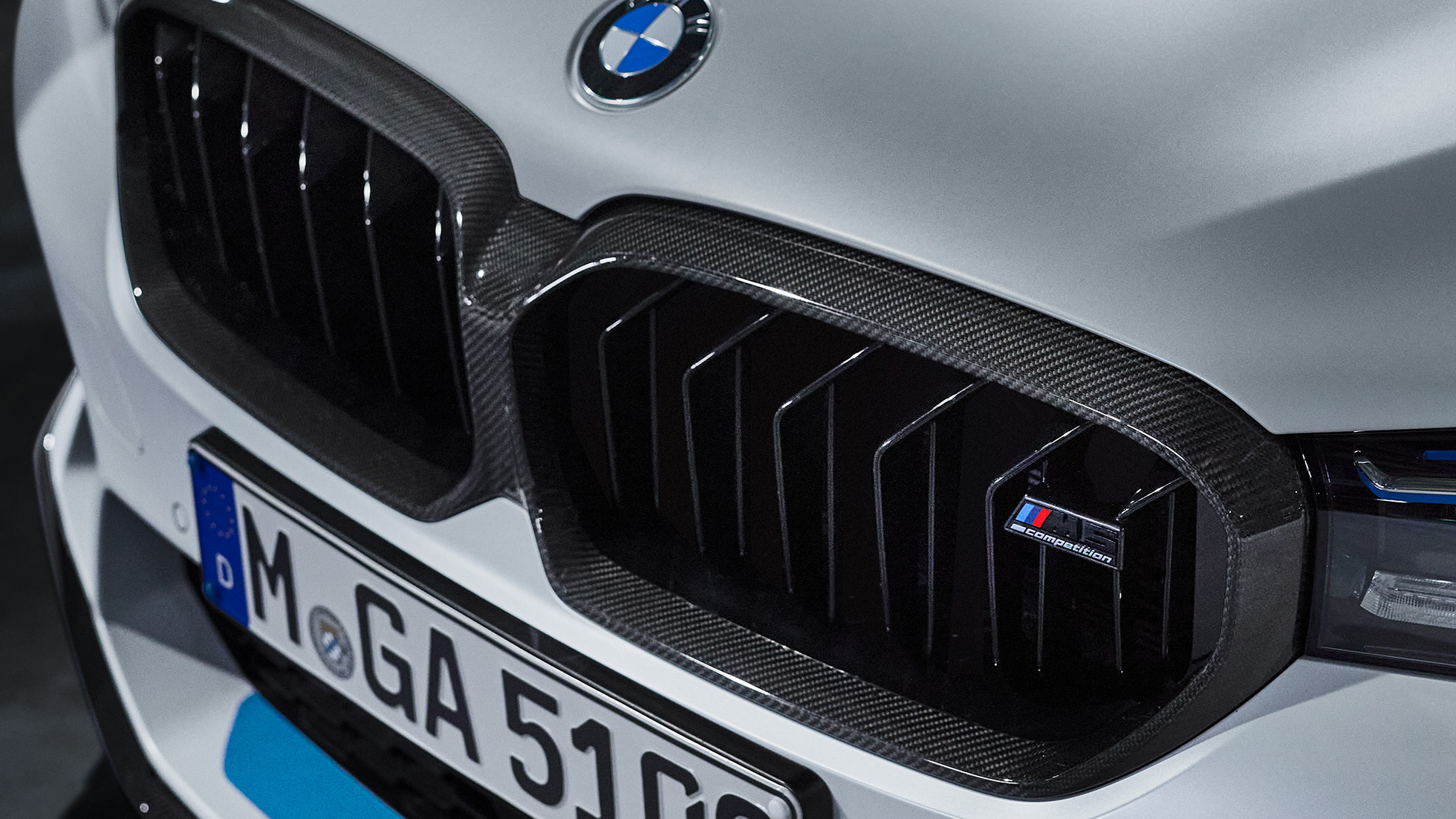 Karbonska ledvička M Performance, pogled od blizu BMW M Performance Parts, karbonska ledvička M Performance, pogled od blizu