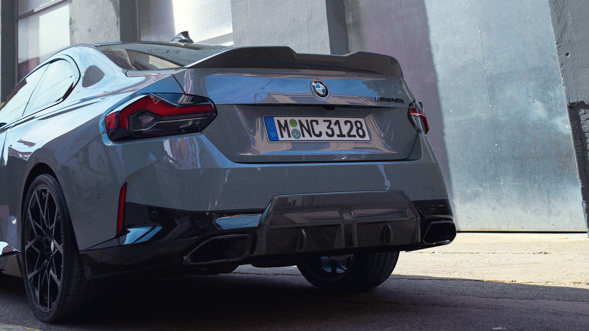 BMW serije 2 Coupé, G42, pogled od zadaj, pogled od blizu BMW M Performance Parts, BMW serije 2 Coupé, G42, pogled od zadaj, pogled od blizu