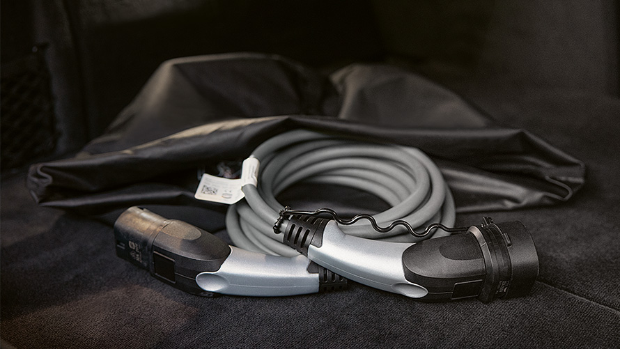 5-metrski polnilni kabel BMW za javne polnilne postaje Izdelki BMW Charging, 5-metrski polnilni kabel BMW za javne polnilne postaje